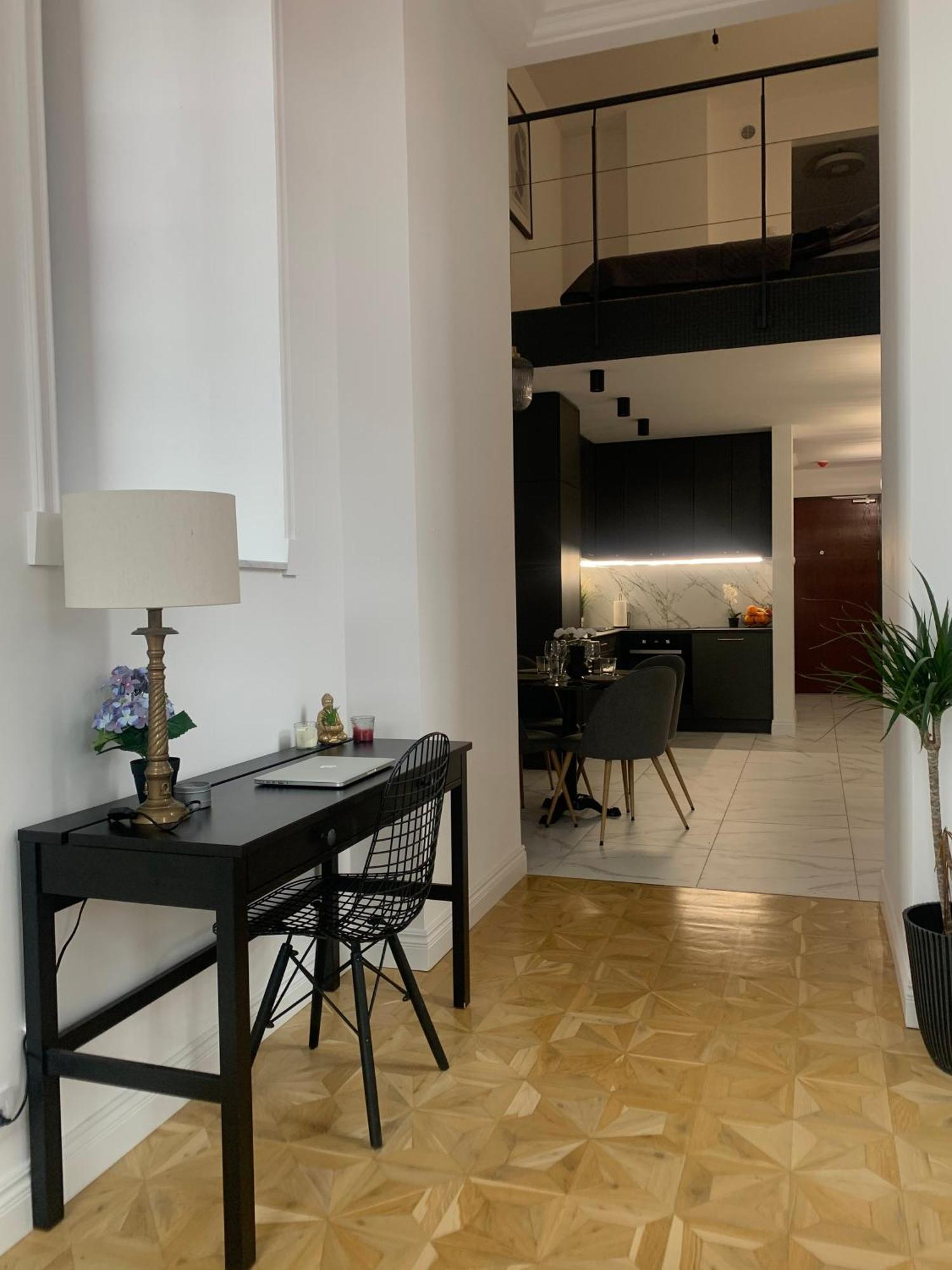Apartment Penthouse Na Loftach Tymienieckiego W Centrum Lodzi
